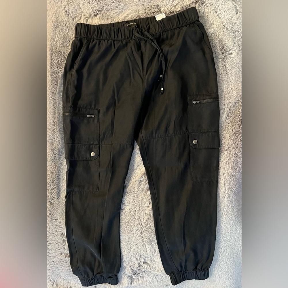 3 Pairs Banana Republic Women’s Tencel Cargo Joggers Pants Medium Petite - Picture 5 of 9
